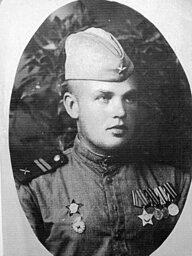 VM 26.07 Poklonimsya velikim tem godam veteran Komarov EgorenkovaIMG 3483