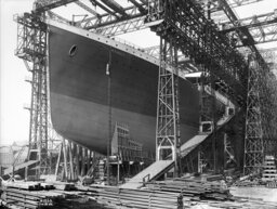 1280px RMS Titanic ready for launch 1911 e1553943669371