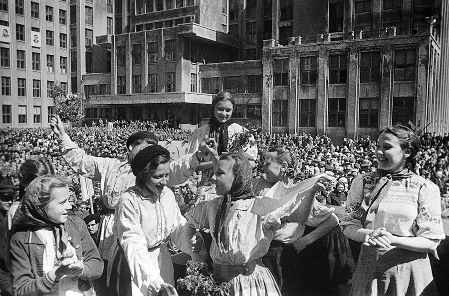 minsk 09 05 1945 author evzerihin