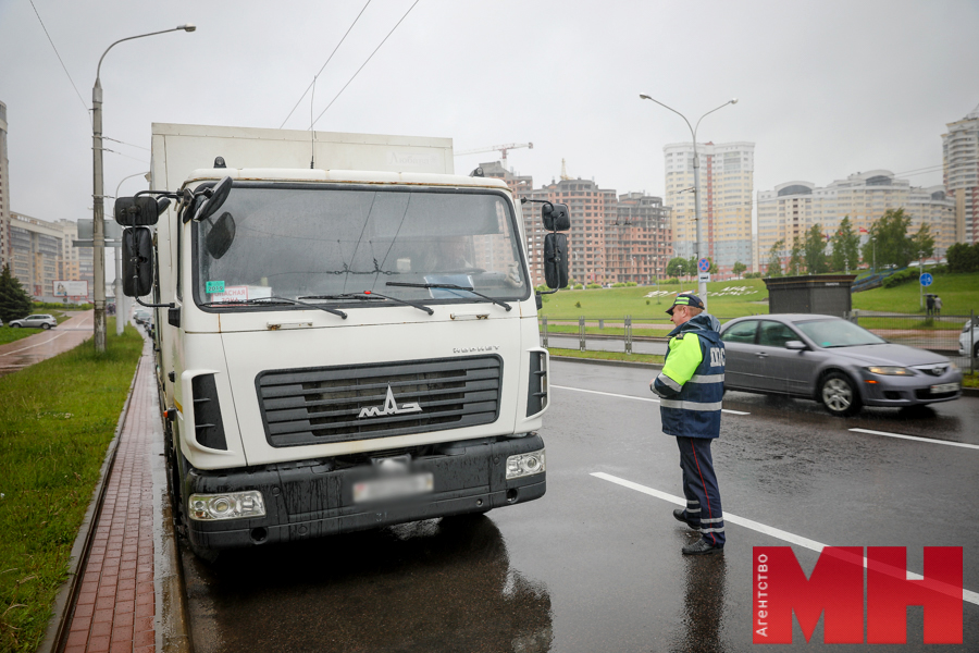 блокираторы на колеса грузовых транспортных средств