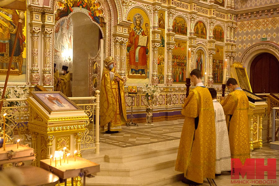 церковь коронавирус