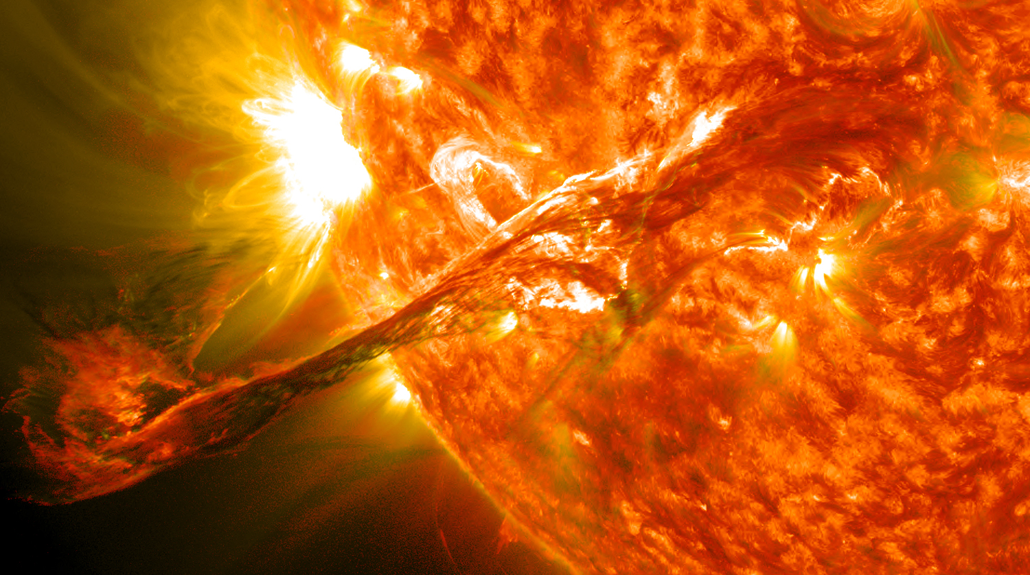 Magnificent CME Erupts on the Sun August 31 pic4 zoom 1500x1500 83489