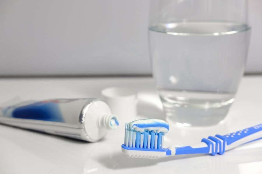 toothpaste 3067570 1280