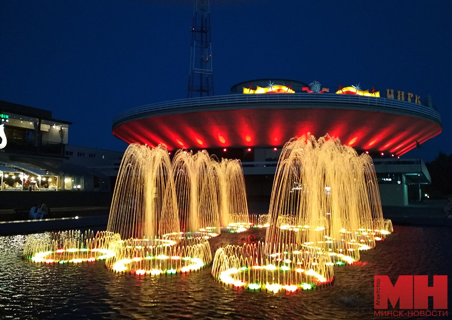 Fontan vozle Gomelskogo czirka