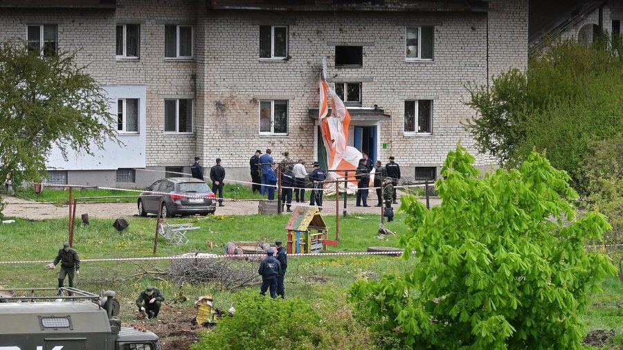 Год назад под Барановичами потерпел крушение военный самолет. Вспоминаем героев