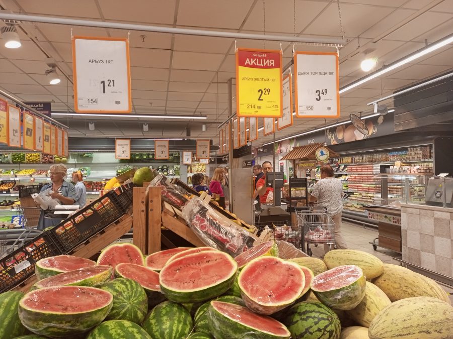«Арбузов и дынь хватит всем!» В каких продуктовых магазинах Минска можно купить бахчевые, и сколько они стоят 4 Foto 4 e1660309461672