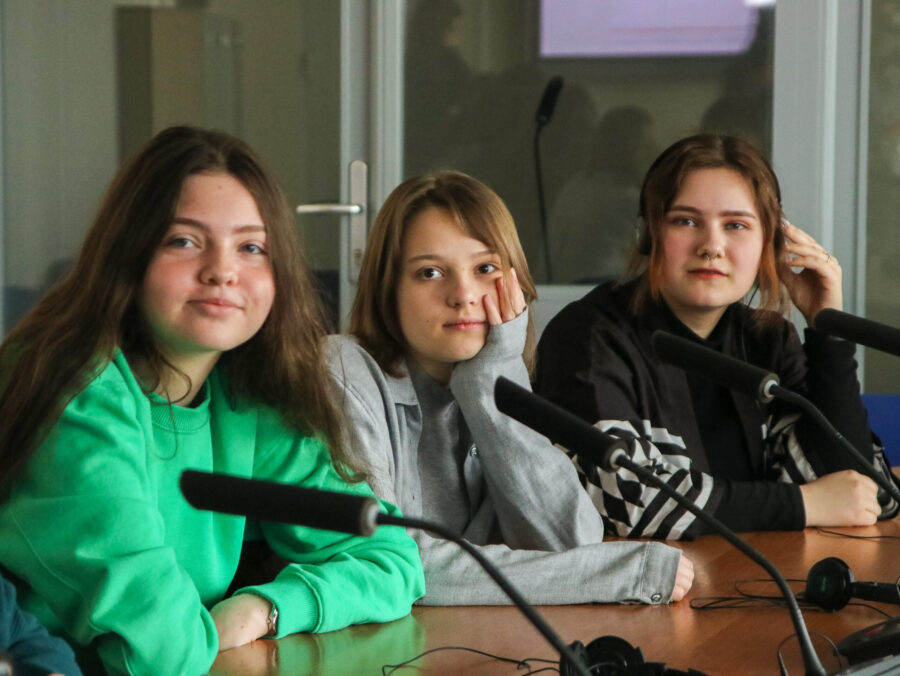 obrazovanie vuz studenty stolyarov 08 scaled e1680022220938