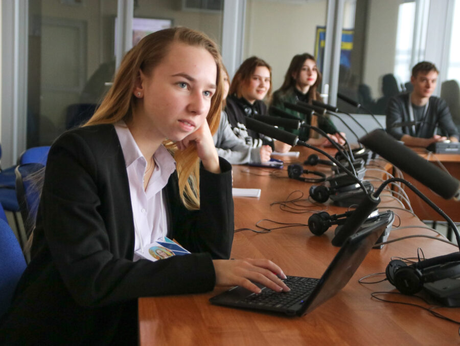 obrazovanie vuz studenty stolyarov 22 scaled e1680022127604