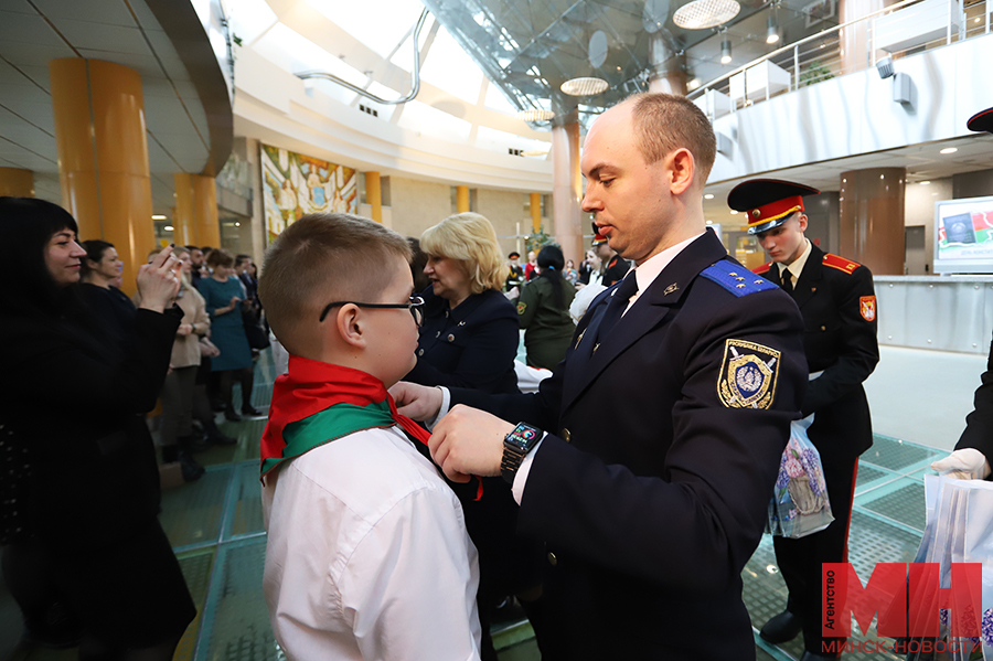 prazdniki den konstituczii pervomajskij rajon malinovskaya 37 kopiya