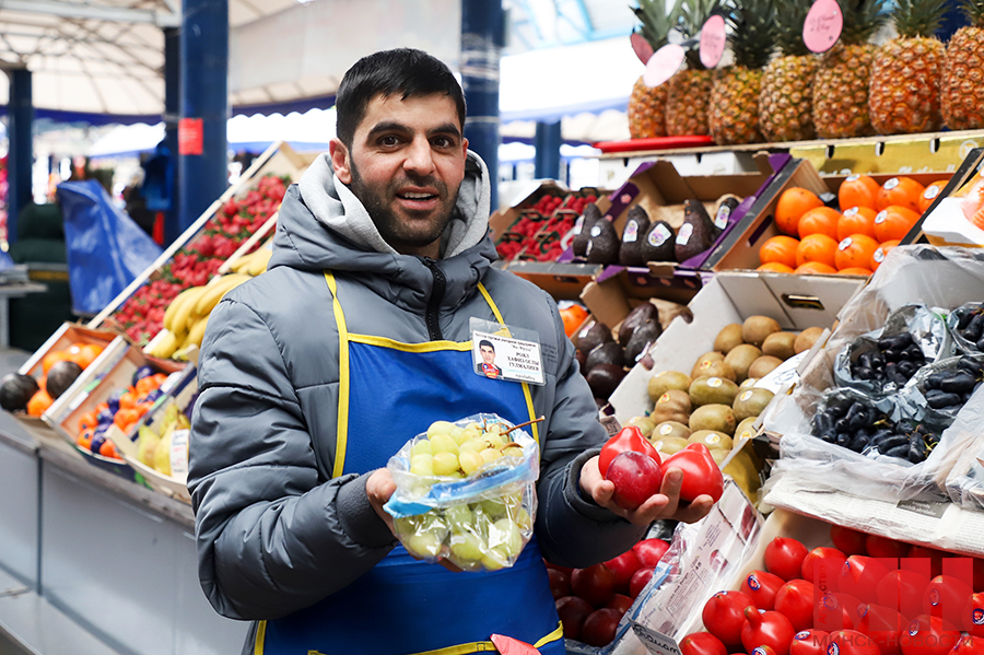 torgovlya komarovskij rynok ovoshhi frukty malinovskaya20 kopiya