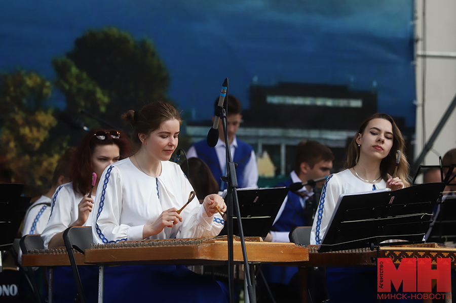 kultura letnij sezon u ratushi malinovskaya07 kopiya