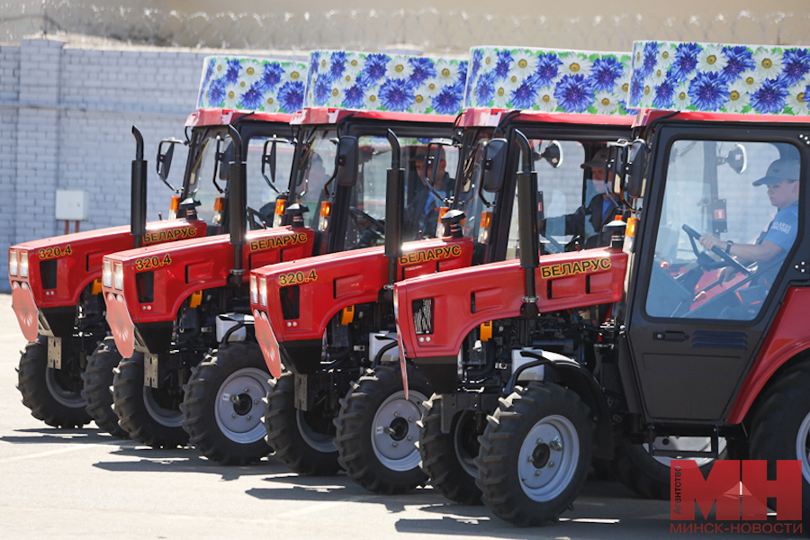 transport mtz den rozhdeniya stolyarov 27 kopiya