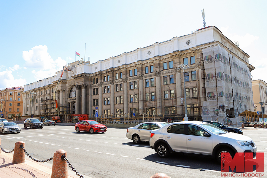 12 07 2023 – strojka rekonstrukcziya fasada glavpochtamta pozhoga copy