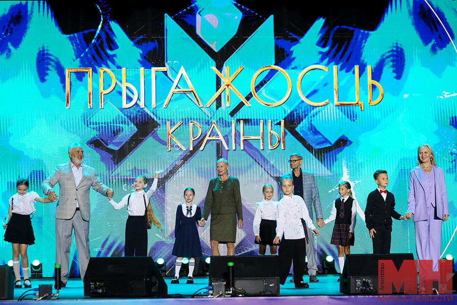 kultura moda pokaz stolyarov stolyarov 44 kopiya