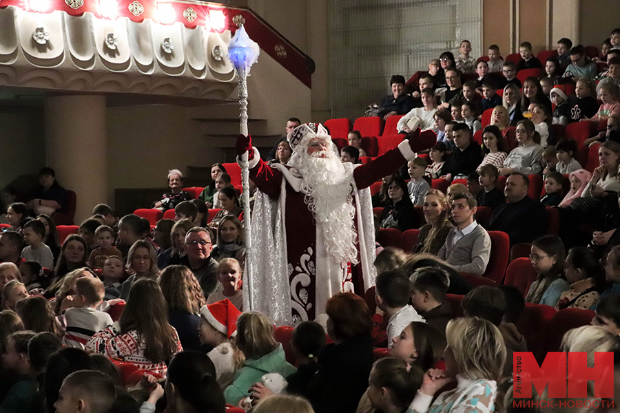 23 12 2023 kultura teatr spektakl zhuravel 07 kopiya