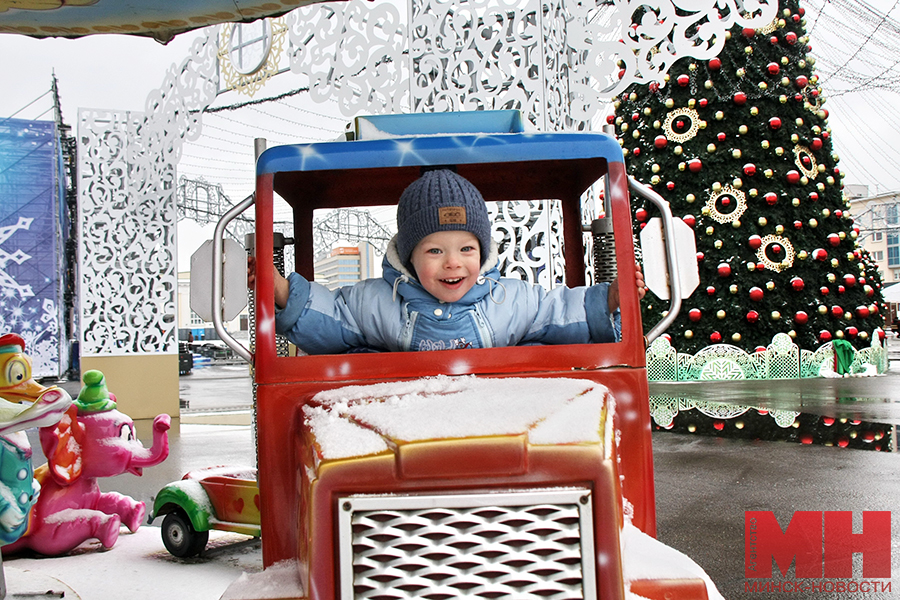 24 12 2023 ploshhadka u dvorcza sporta yarmarka sarveta588 kopiya