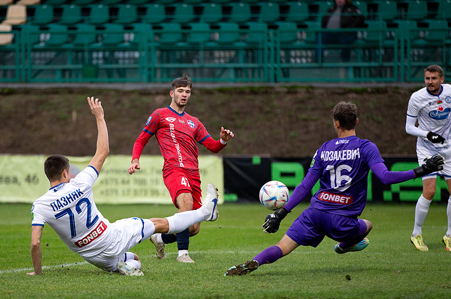 minsk. timofej martynov zabivaet brestskomu dinamo