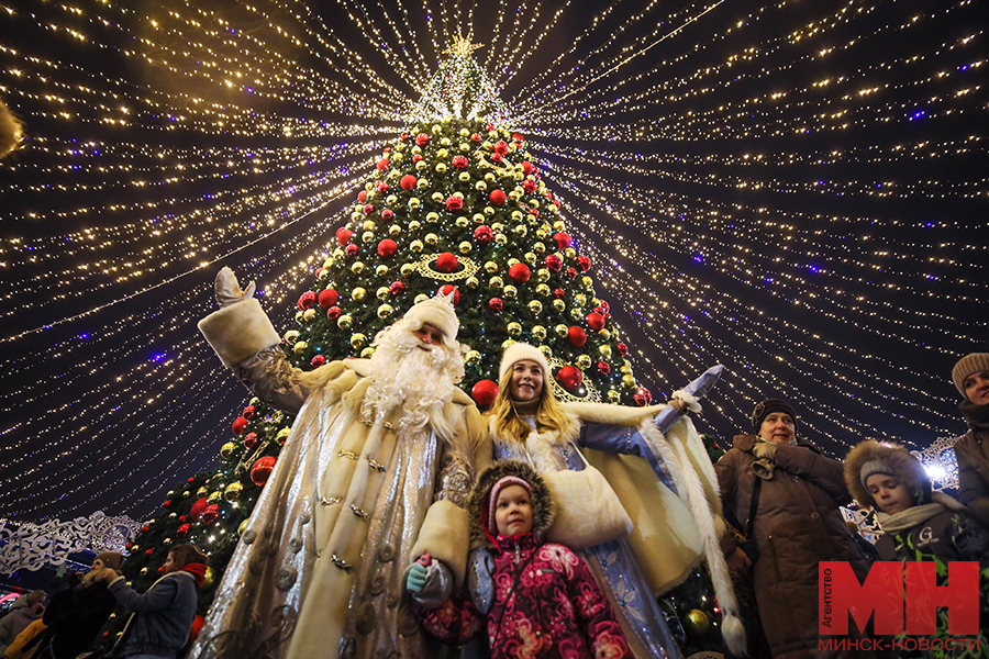 prazdniki dekoraczii elka zavodskogo rajona stolyarov 22 kopiya 2