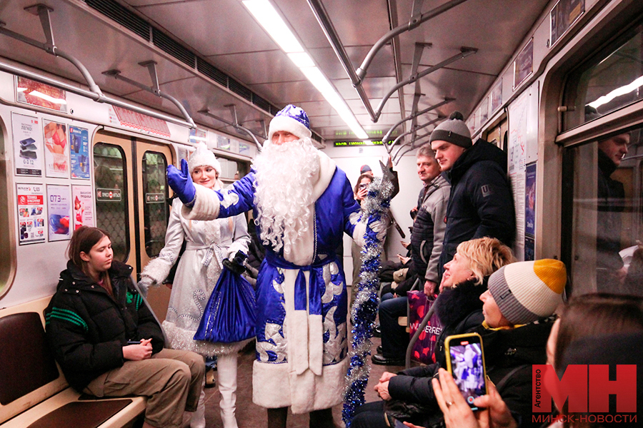 prazdniki novyj god metro stolyarov 11 kopiya 2