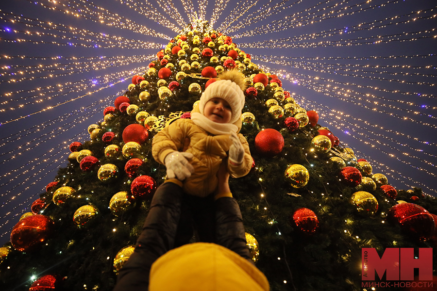 prazdniki torgovlya yarmarka stolyarov 01 kopiya