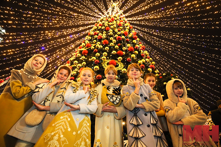 prazdniki ukrasheniya elka leninskogo rajona stolyarov 03 kopiya