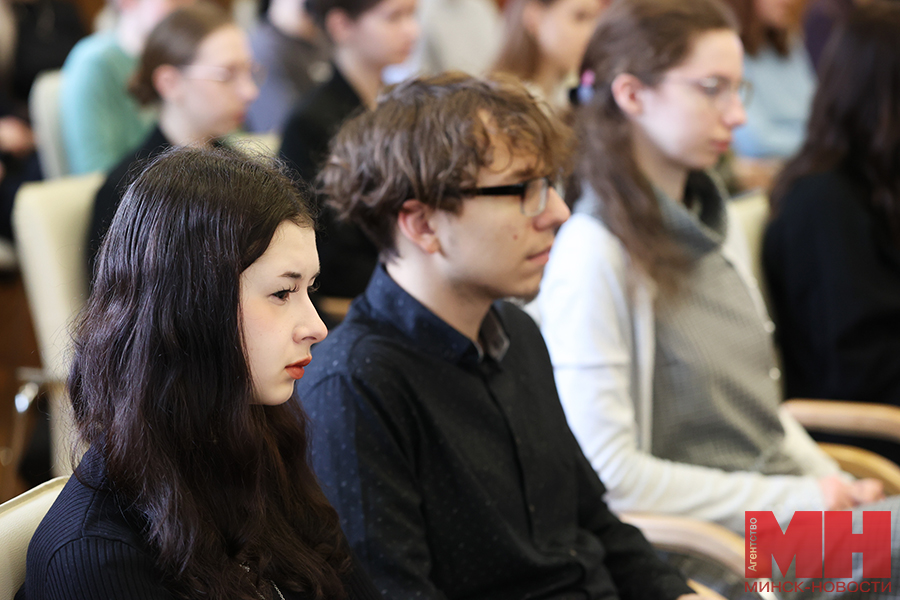 mgik kuharev vstretilsya so studentami lukashov 13 kopiya