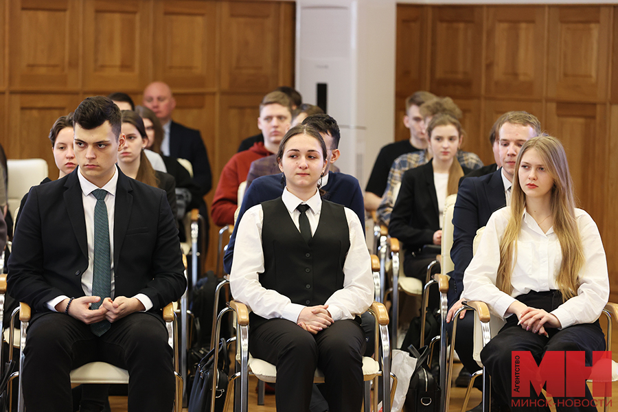 mgik kuharev vstretilsya so studentami lukashov 20 kopiya