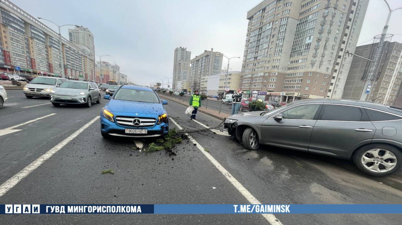 Цепочка ДТП случилась на перекрестке пр. Дзержинского и ул. Космонавтов -  Минск-новости