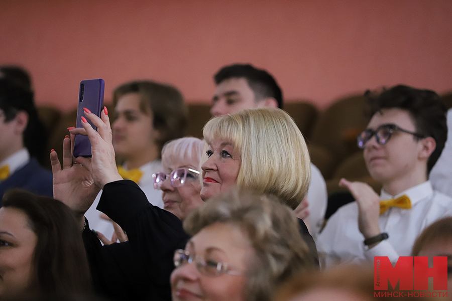 19 04 2024 obrazovanie kolledzh sfery obsluzhivaniya 80 let malinovskaya 09 kopiya