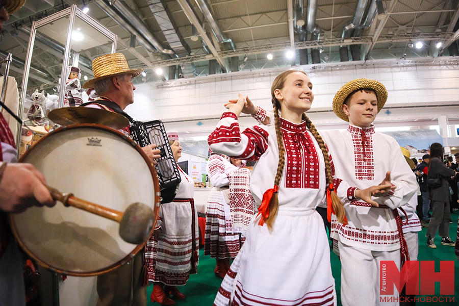 turizm vystavka otdyh stolyarov 02 kopiya