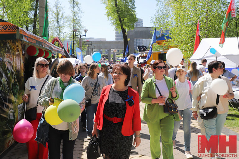 01 05 2024 prazdniki den truda park pobedy maevka malinovskaya28 kopiya