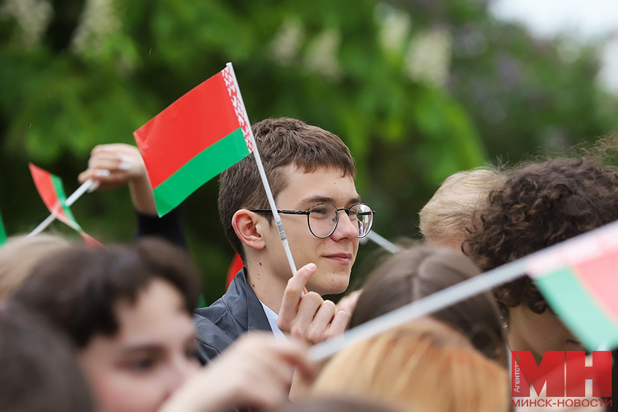 06 05 2024 istoriya vozlozhenie k barelefu n rafieva vov pamyat malinovskaya 05 kopiya