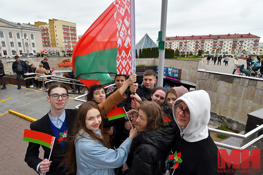 10 05 2024 prazdnik den gerba i flaga zavodskoj mozolevskij 34 kopiya