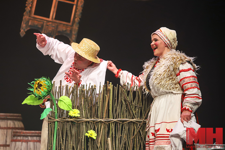 17 05 2024 kultura – teatr spektakl komediya pozhoga 22 kopiya