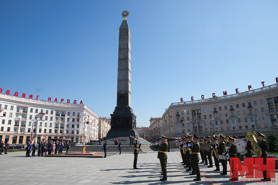 20 05 2024 mgik vozlozhenie czvetov delegacziya magadana miczevich 8