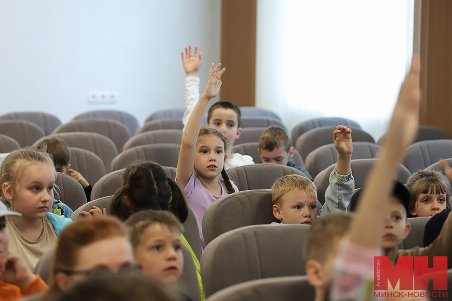 04 06 2024 siloviki mchs akcziya dlya detej bezopasnost malinovskaya16 kopiya
