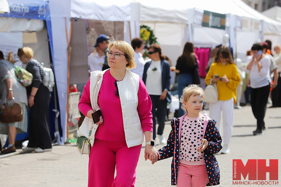 15 06 2024 kultura svyata lnu rodnae modnae legprom malinovskaya05 kopiya