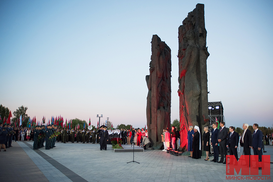 21 06 2024 politika memorial vrata pamyati miczevich 11 kopiya