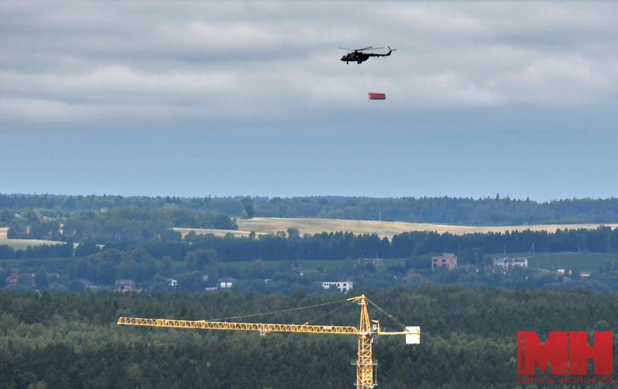 24 06 2024 siloviki parad aviacziya mozolevskij 1