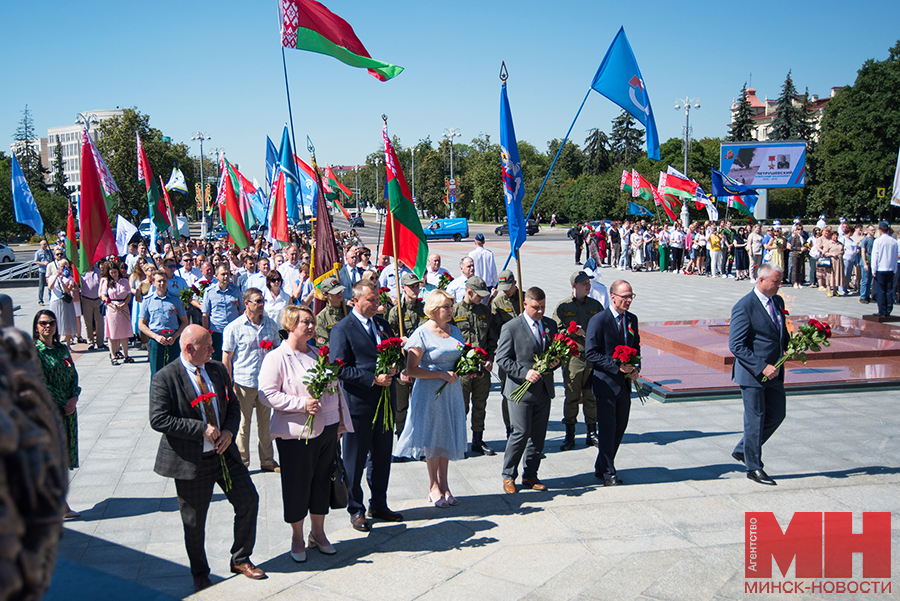 28 06 2024 politika czeremoniya kalendar i kniga pamyati miczevich 11 kopiya