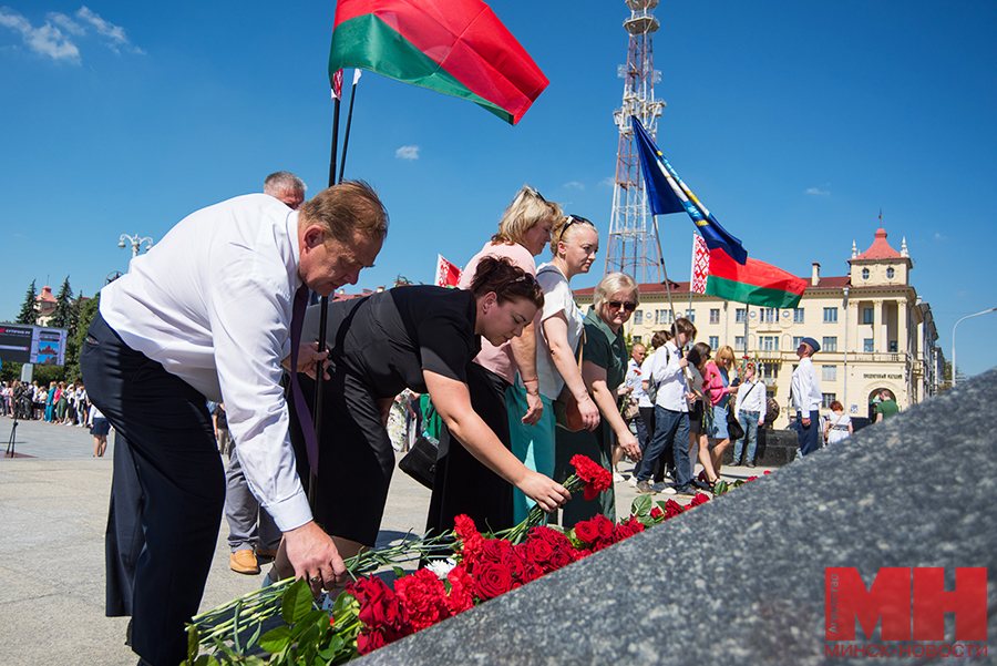 28 06 2024 politika czeremoniya kalendar i kniga pamyati miczevich 13 kopiya