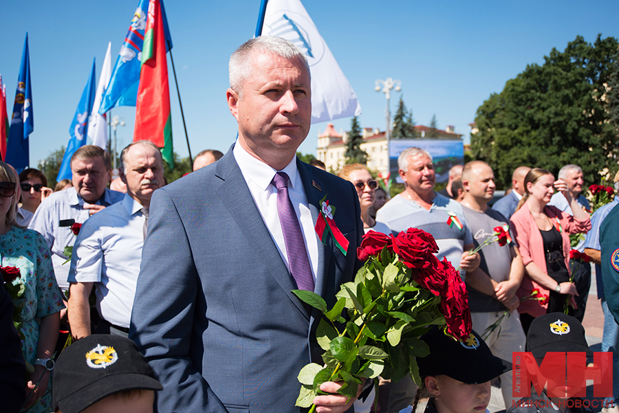 28 06 2024 politika czeremoniya kalendar i kniga pamyati miczevich 8 kopiya