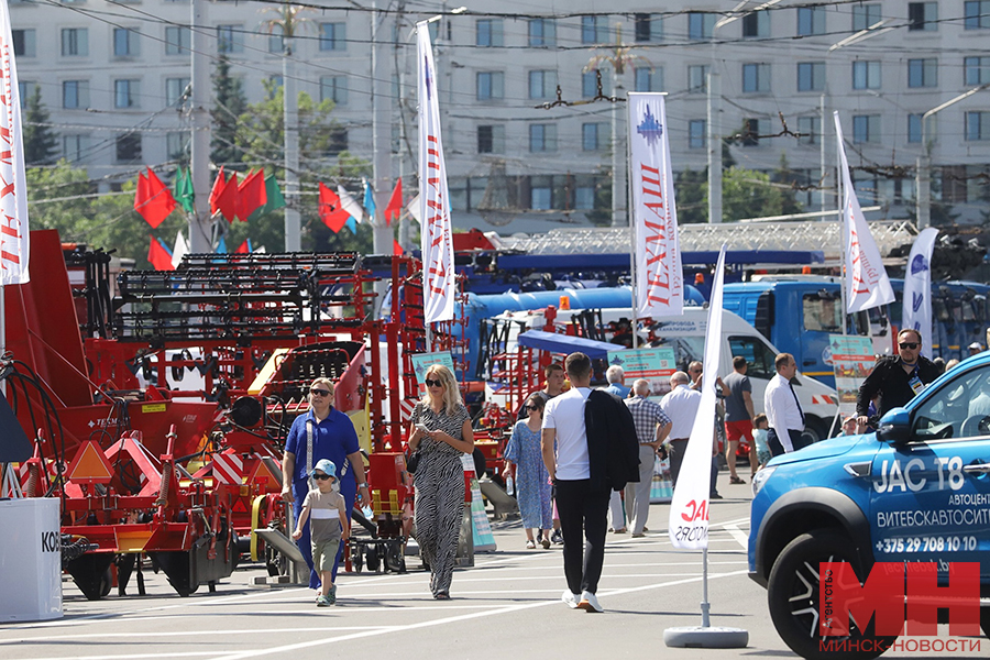 28 06 2024 politika xi forum regionov belarusi i rossii malinovskaya15 kopiya