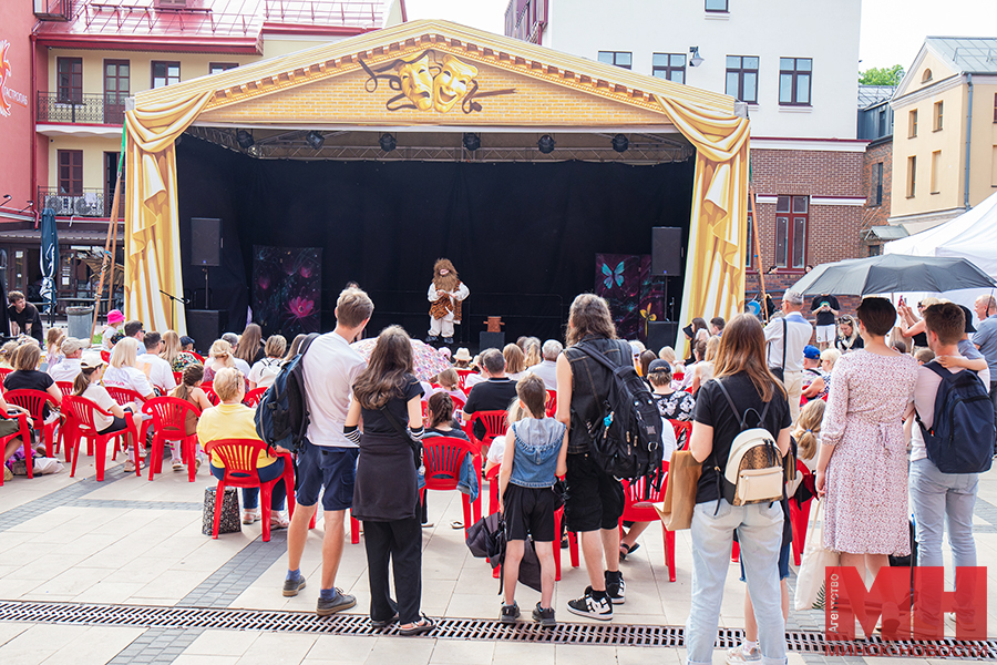 teatralnaya gostinaya v rakovskom dvorike. gorbash12 01 06 2024 kopiya