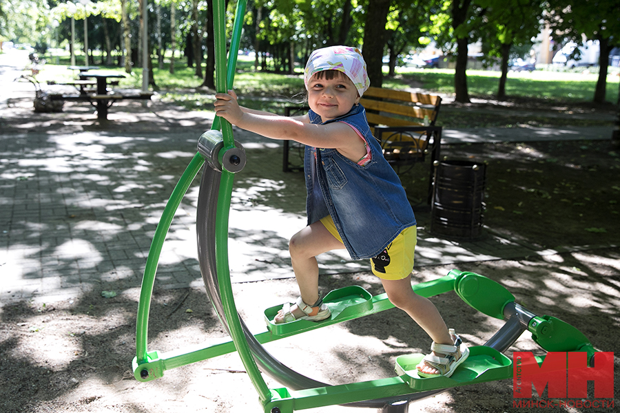 09 07 2024 gorod skver zona otdyha miczevich 8 kopiya