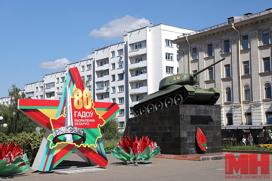 26 06 2024 gorod istoriya pamyatnik tank t 34 85 malinovskaya03