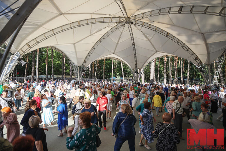 prazdnik den nezavisimosti tanczy pozhilyh stolyarov 25 kopiya