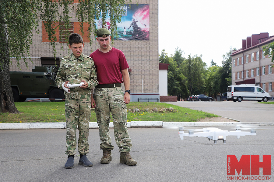 08 08 2024 siloviki kosmonavt vasilevskaya posetila vch 3214 malinovskaya01 kopiya