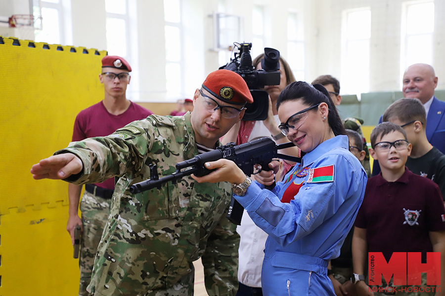 08 08 2024 siloviki kosmonavt vasilevskaya posetila vch 3214 malinovskaya07 kopiya