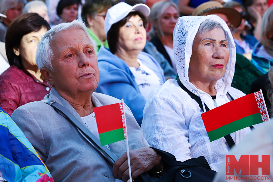 14 09 2024 prazdnik den goroda vrucheniya nagrad minchanin goda miczevich 5 kopiya